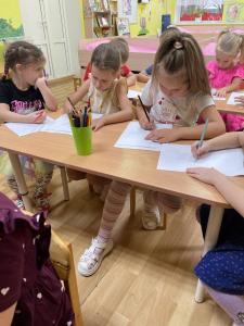 05-qQueXCb3o fKyufYYdF mB akLWm RhdWWS0-NOdiKeQ0BHpPxb-wwHzIi97xtS5sBEqz1BXsyGKi