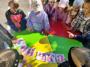 12-Y2qpatb17uxJld0L10A9hd73XVFEFbx17nPbFcvEeVhimAZkB-B0 6MZH-MsMtppKHnGie2oEVxjI