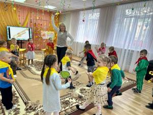 19-smv2-OOCjyhaI64VAJ67N-GD19vMSLQ4M6C bCzoCwyMszMT691eINqJtDUTFgn2SMVZmu58O-3M6